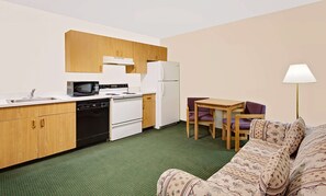 Room, 2 Queen Beds, Non Smoking (Efficiency) | Private kitchen | Fridge, microwave, coffee/tea maker
