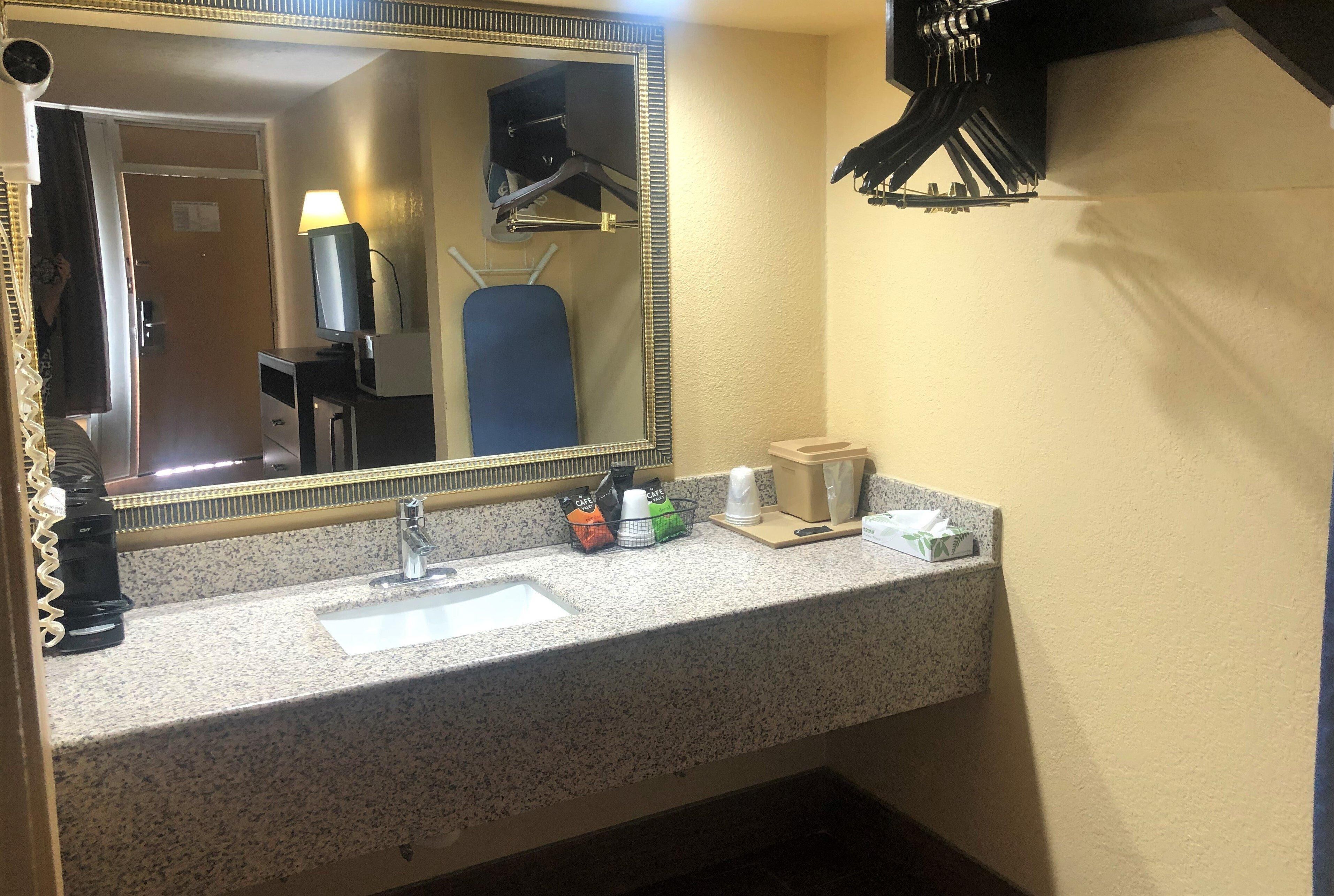 Bathroom | Bathtub, free toiletries, hair dryer, towels