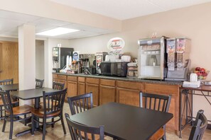 Enjoy a convenient breakfast at this restaurant, where guests can select from a variety of items and beverages.