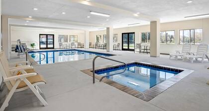 Super 8 by Wyndham Montpelier