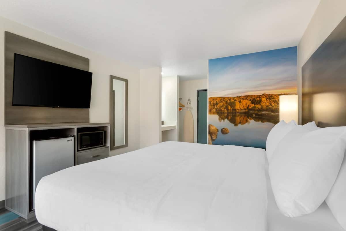 Schreibtisch, Bügeleisen/Bügelbrett, kostenloses WLAN, Bettwäsche