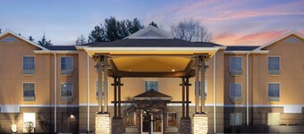 Super 8 by Wyndham Mars/Cranberry/Pittsburgh Area