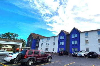  Kings Inn By OYO Calumet Park I-57