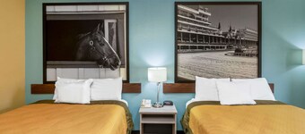 Super 8 by Wyndham Shepherdsville / Louisville South I65