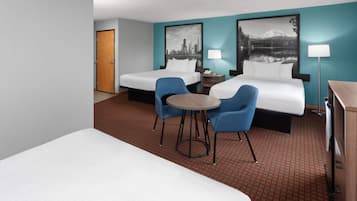 Suite, meerdere bedden | Een bureau, babybedden, gratis wifi, beddengoed