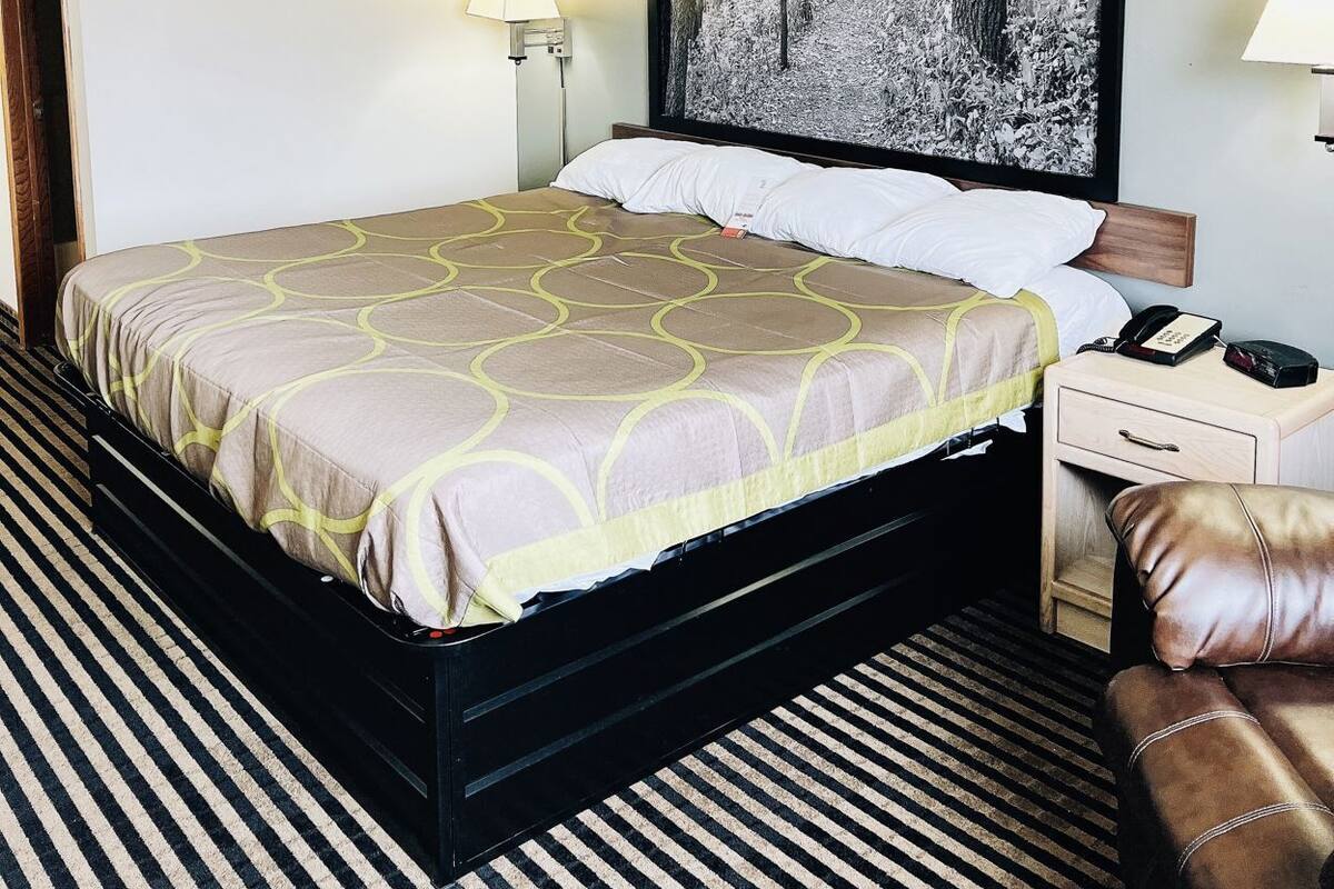 Desk, blackout drapes, iron/ironing board, cribs/infant beds