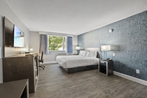 In-room safe, desk, laptop workspace, iron/ironing board