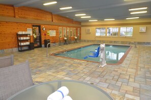 Indoor pool, sun loungers