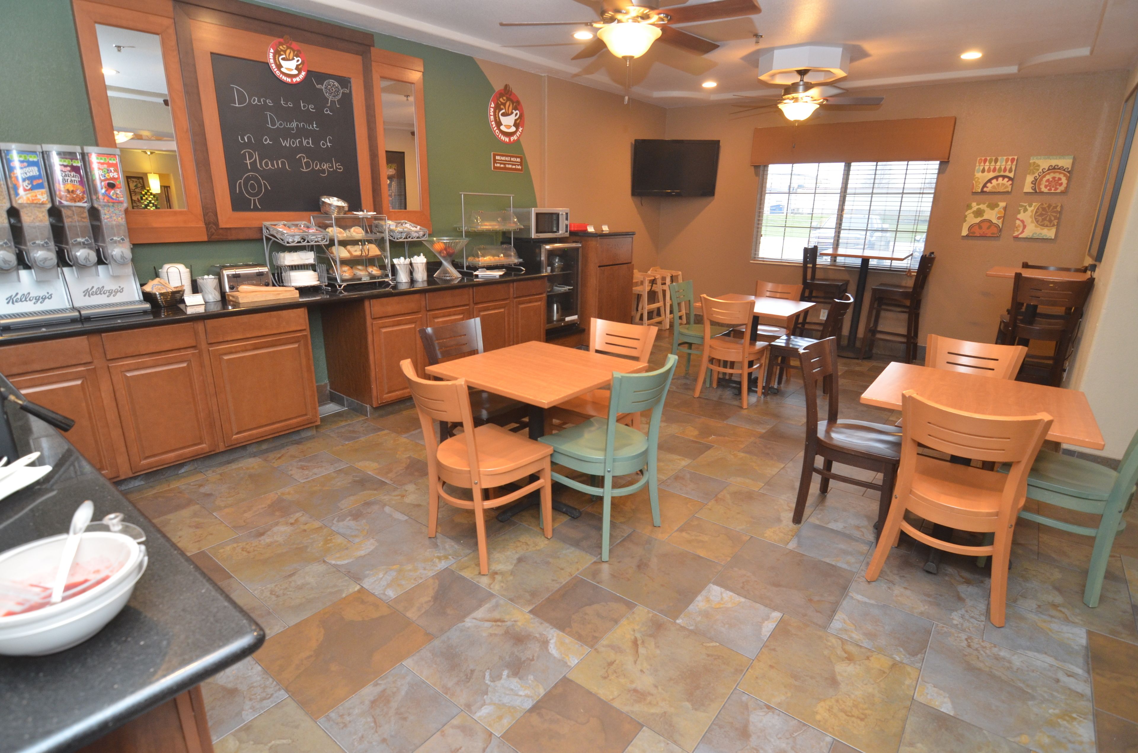 free daily full breakfast