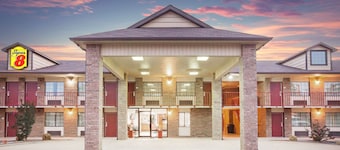 Super 8 by Wyndham Clinton