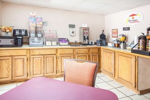 Free daily continental breakfast