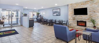 Super 8 by Wyndham Kokomo