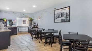 Free daily continental breakfast