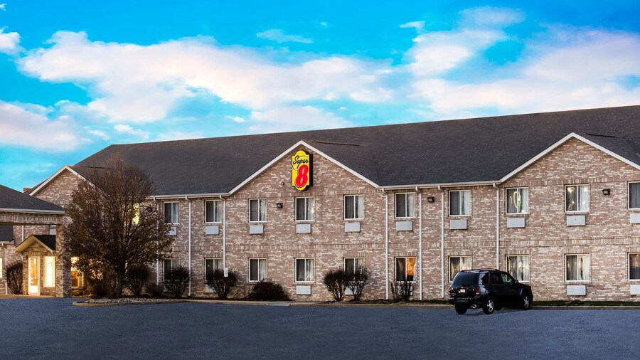 Super 8 by Wyndham Remington