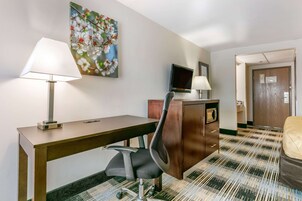 Standard Room, 1 King Bed, Non Smoking | Egyptian cotton sheets, premium bedding, down comforters