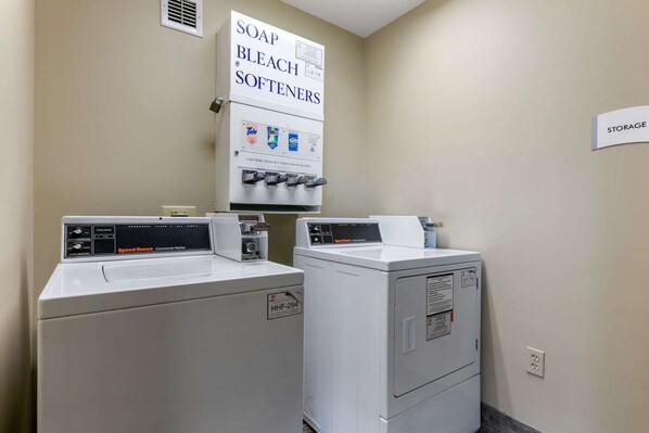 Laundry room - Quality Inn Cape Girardeau North (Cape Girardeau)