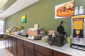 Free daily continental breakfast