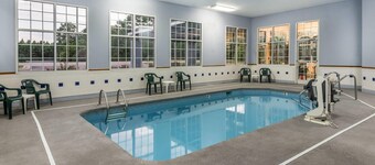 Super 8 by Wyndham Fayetteville