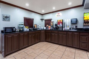 Petit déjeuner continental compris tous les jours