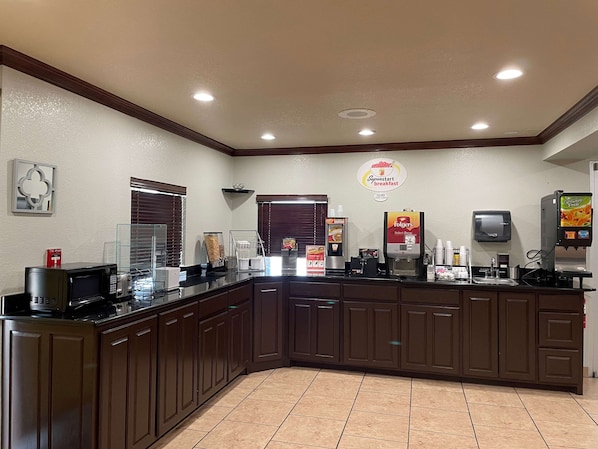 Free daily continental breakfast 