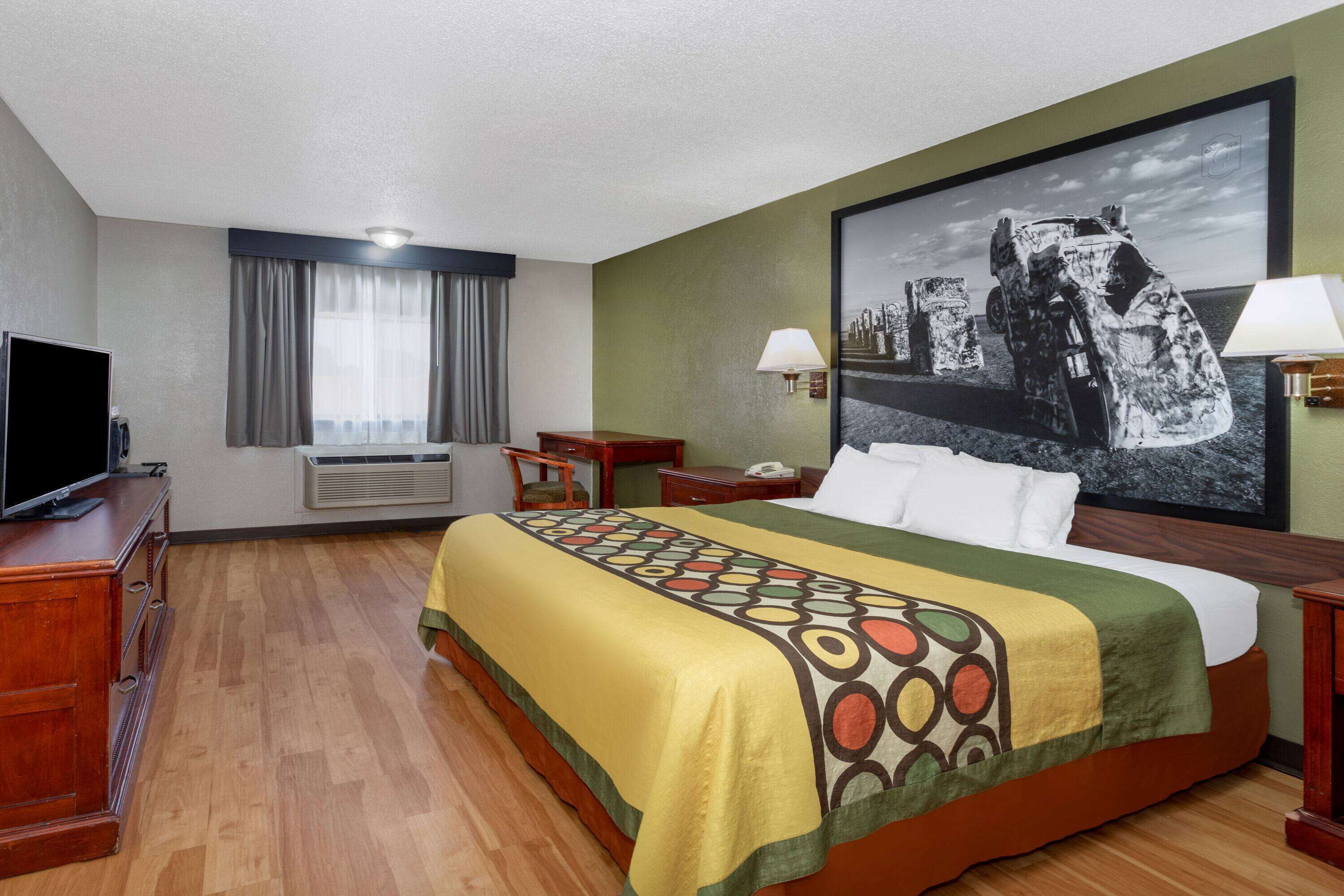 in-room safe, desk, laptop workspace, blackout curtains