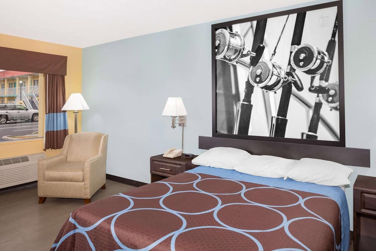 Escritorio, tabla de planchar con plancha y cunas gratuitas