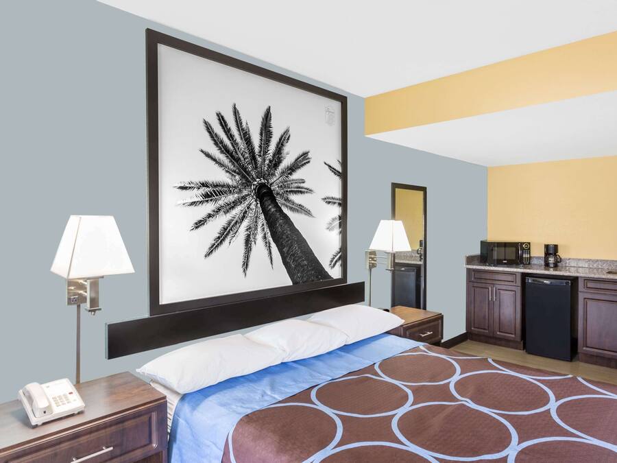 Desk, iron/ironing board, free cots/infant beds, free WiFi