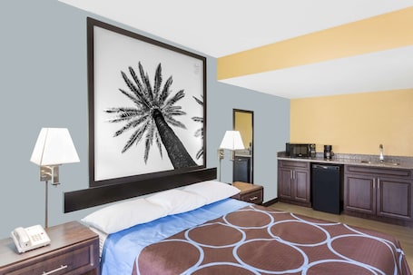 办公桌、熨斗/熨衣板、免费婴儿床、免费 WiFi