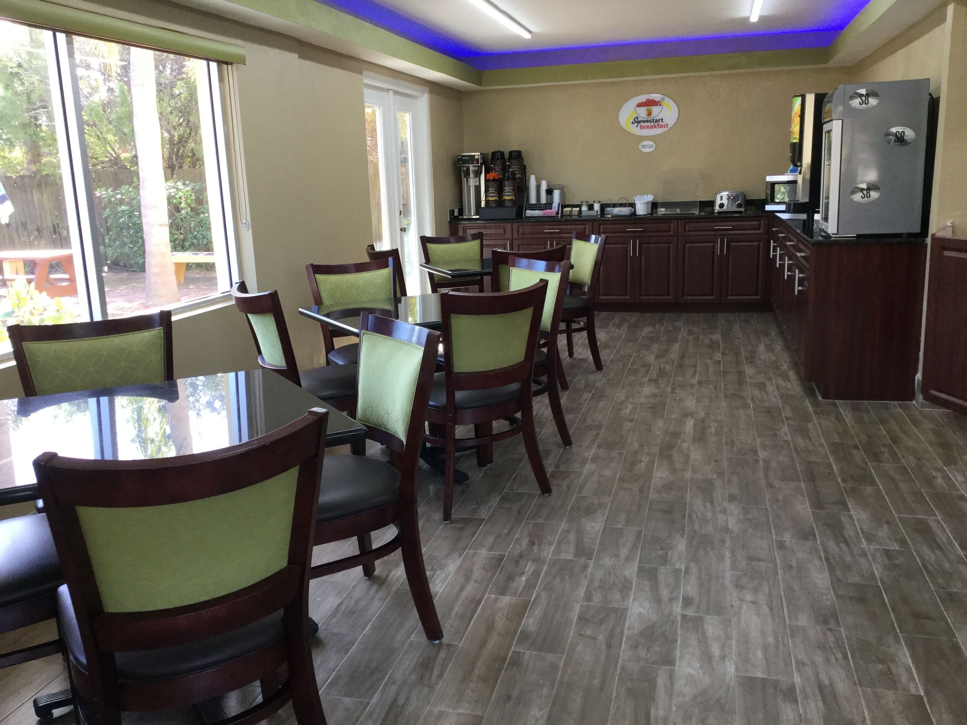 free daily on-the-go breakfast