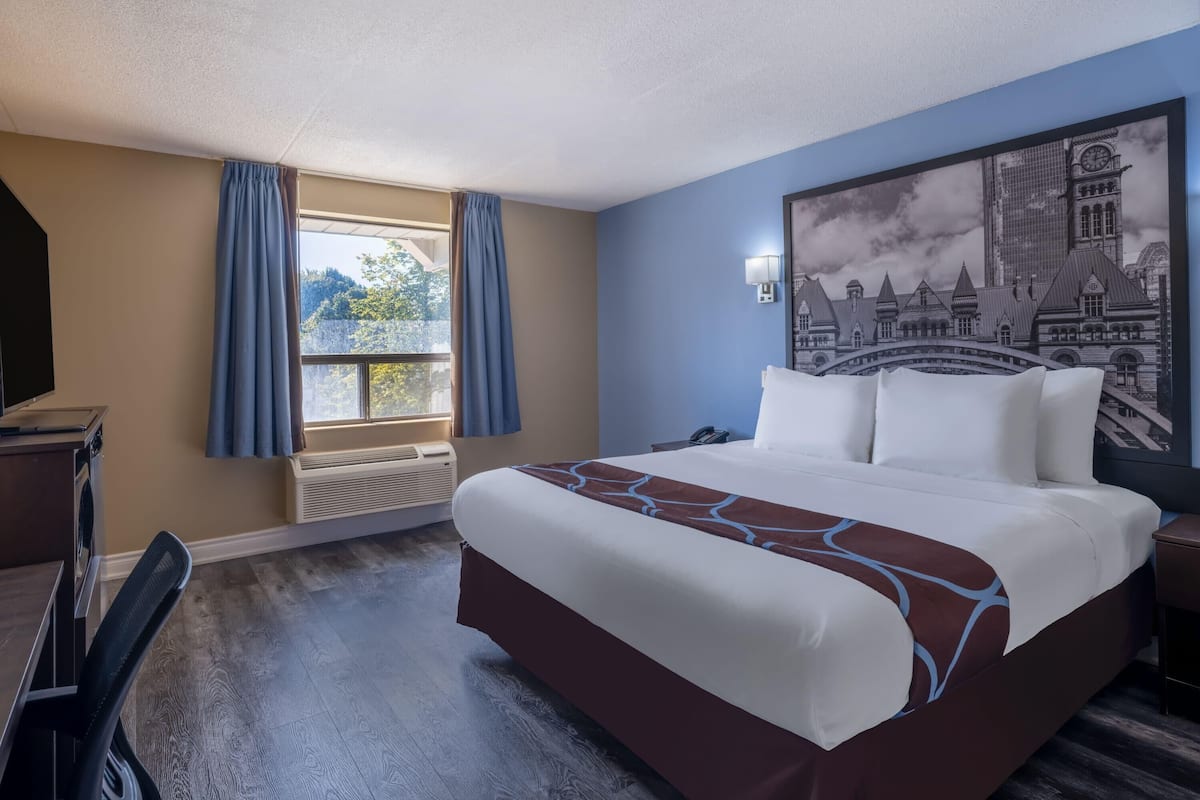 Habitación estándar, 1 cama de matrimonio grande | Colchones con acolchado adicional y escritorio