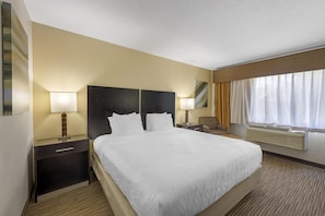 Standard Room, 1 King Bed, Non Smoking, Refrigerator & Microwave