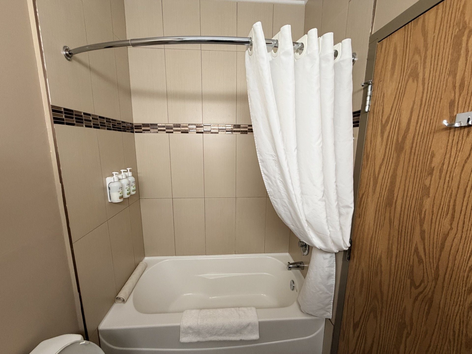 Photo - Super 8 by Wyndham Edmonton/West
