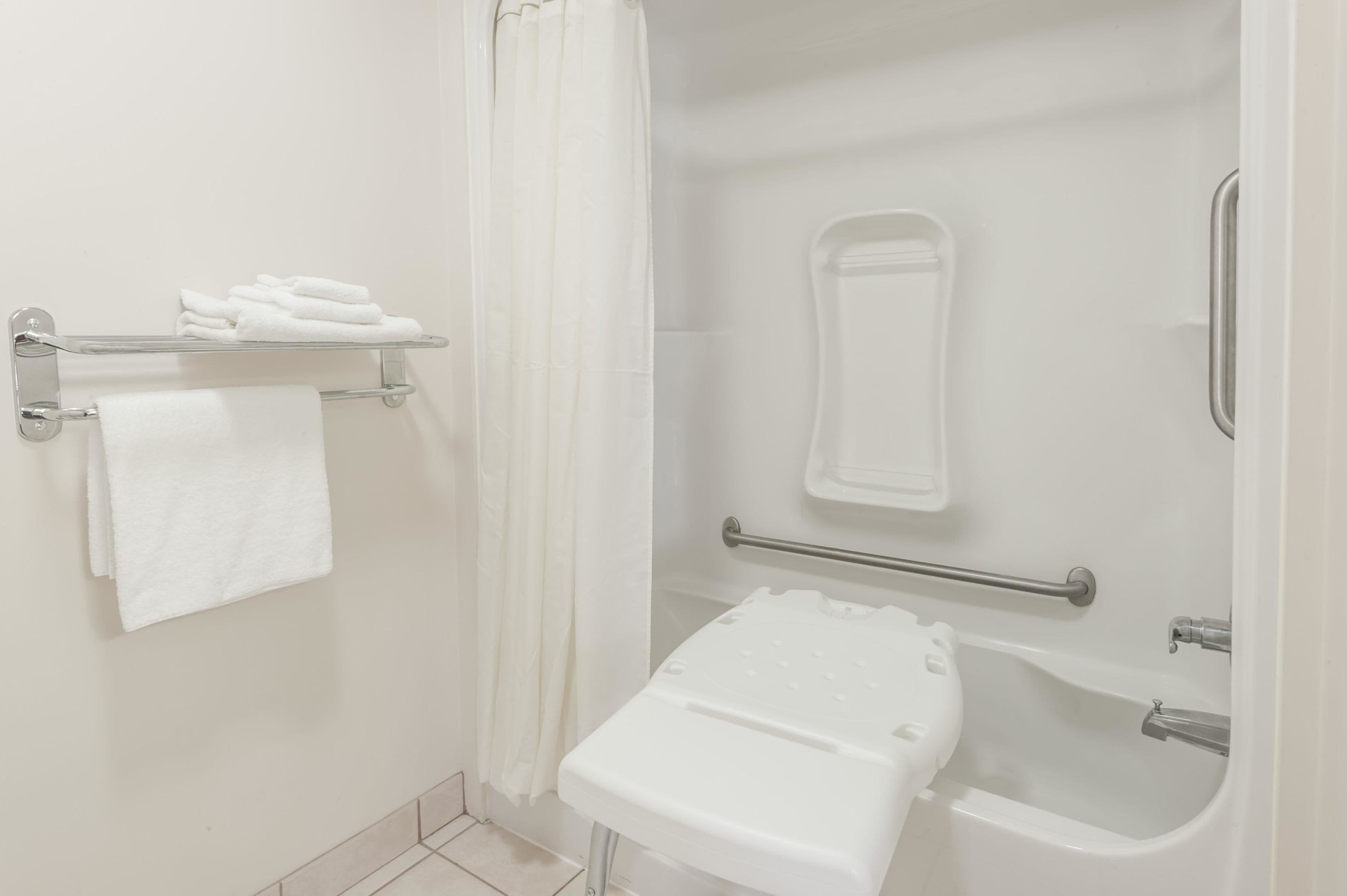 Photo - Super 8 by Wyndham Edmonton/West