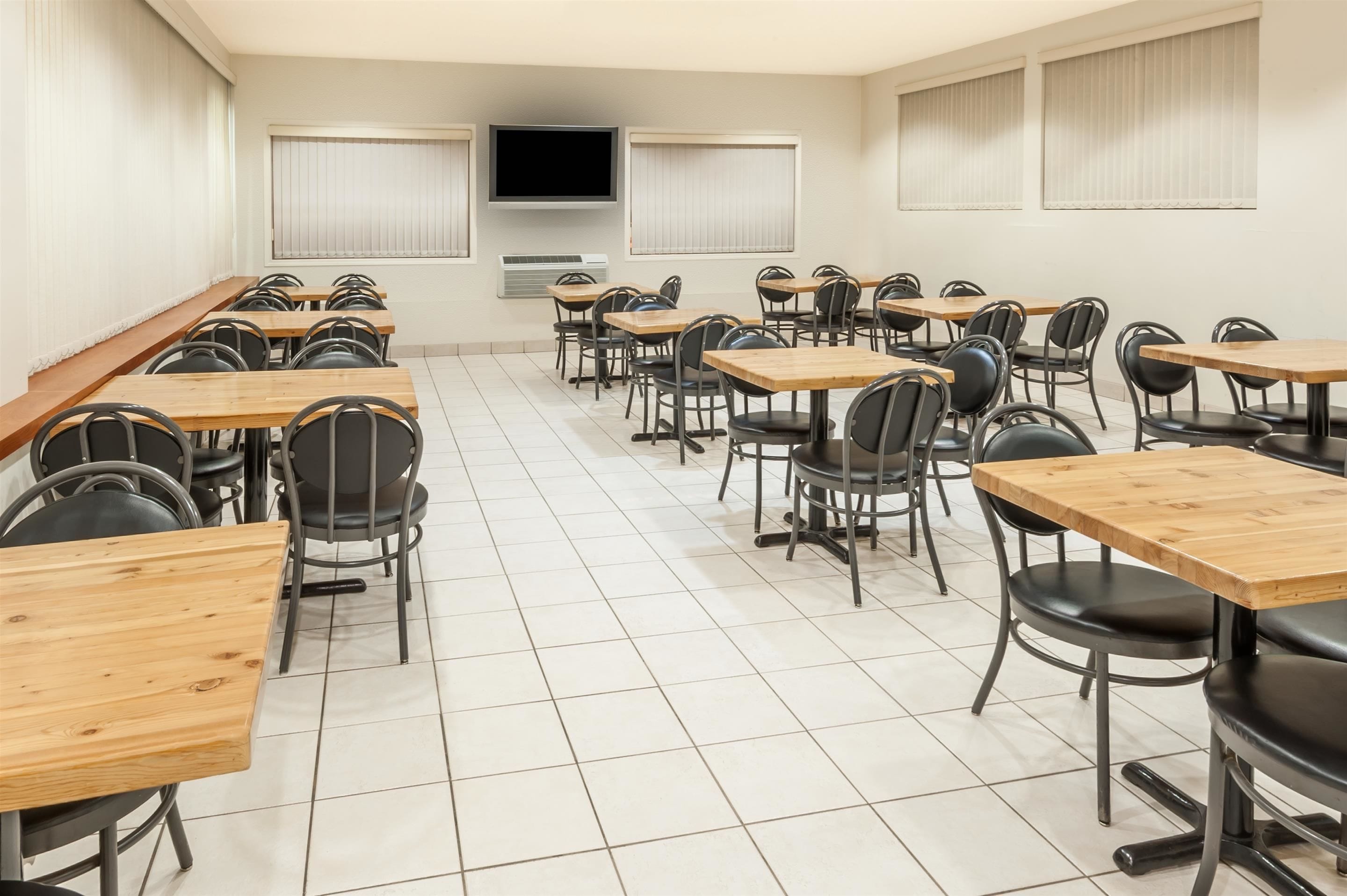 Desayuno continental incluido todos los días 