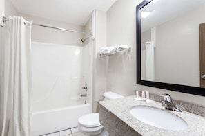 Combined shower/tub, deep soaking tub, free toiletries, hair dryer