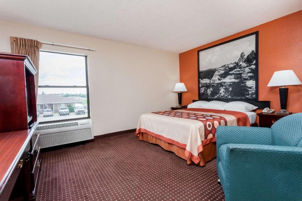 Desk, blackout curtains, iron/ironing board, free cots/infant beds