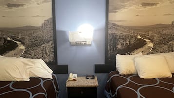 標準客房, 2 張加大雙人床 | 書桌、遮光布/窗簾、熨斗/熨衣板、免費無線上網