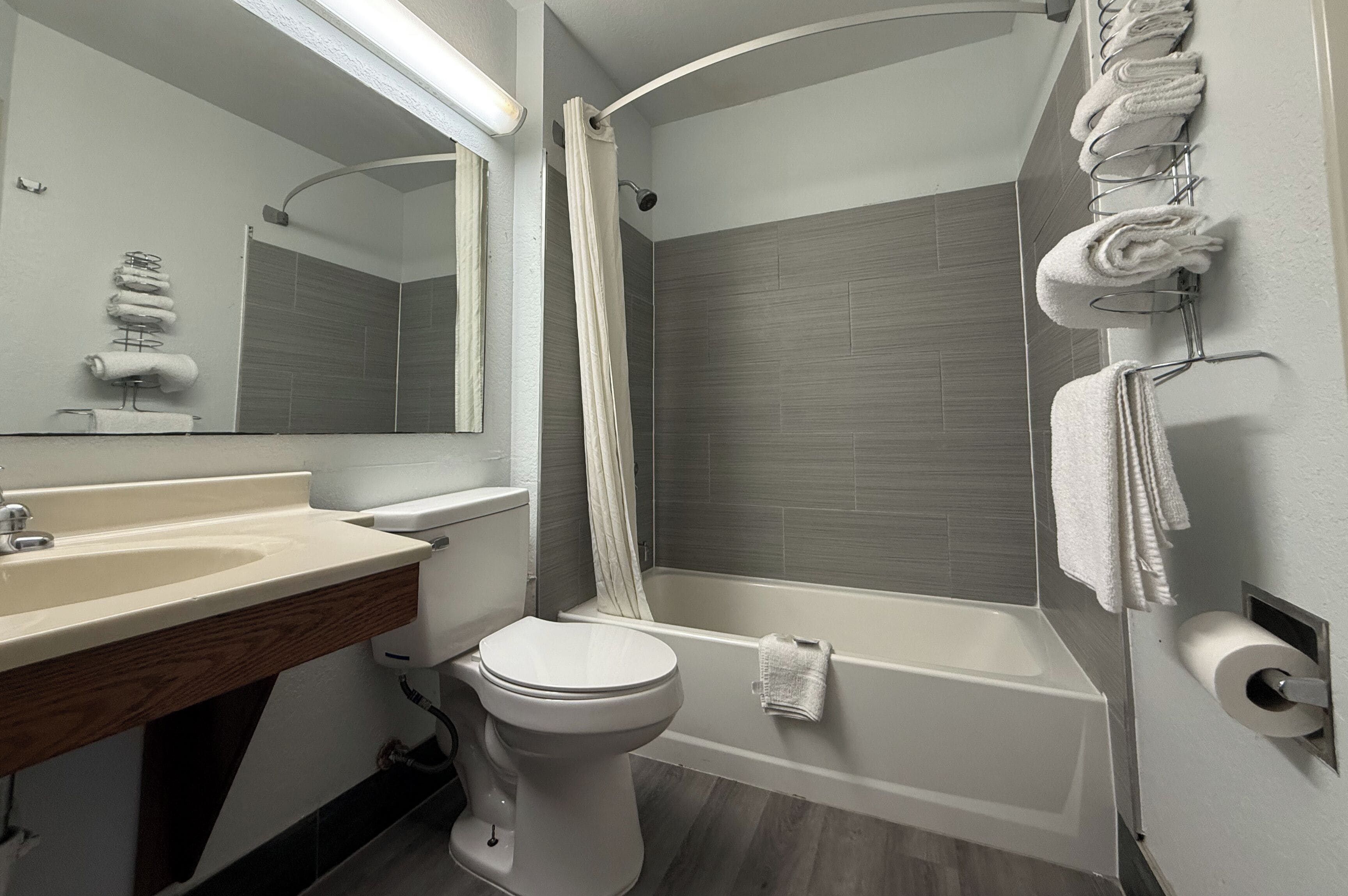 Zimmer, 1 King-Bett, Nichtraucher | Badezimmer