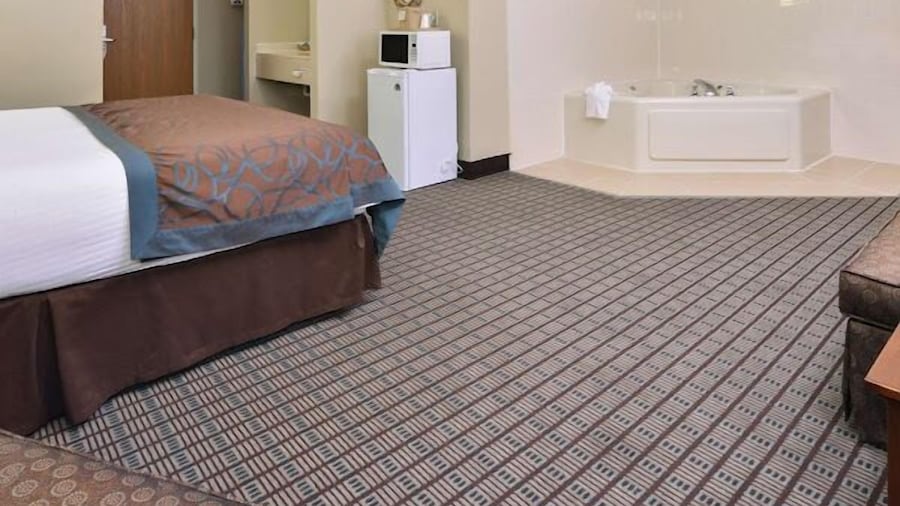 Regency Inn Geneseo IL I-80