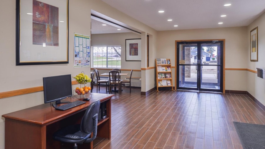 Regency Inn Geneseo IL I-80