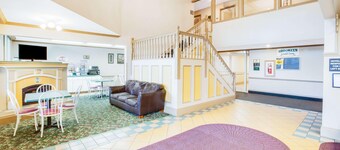 Super 8 By Wyndham Brooklyn