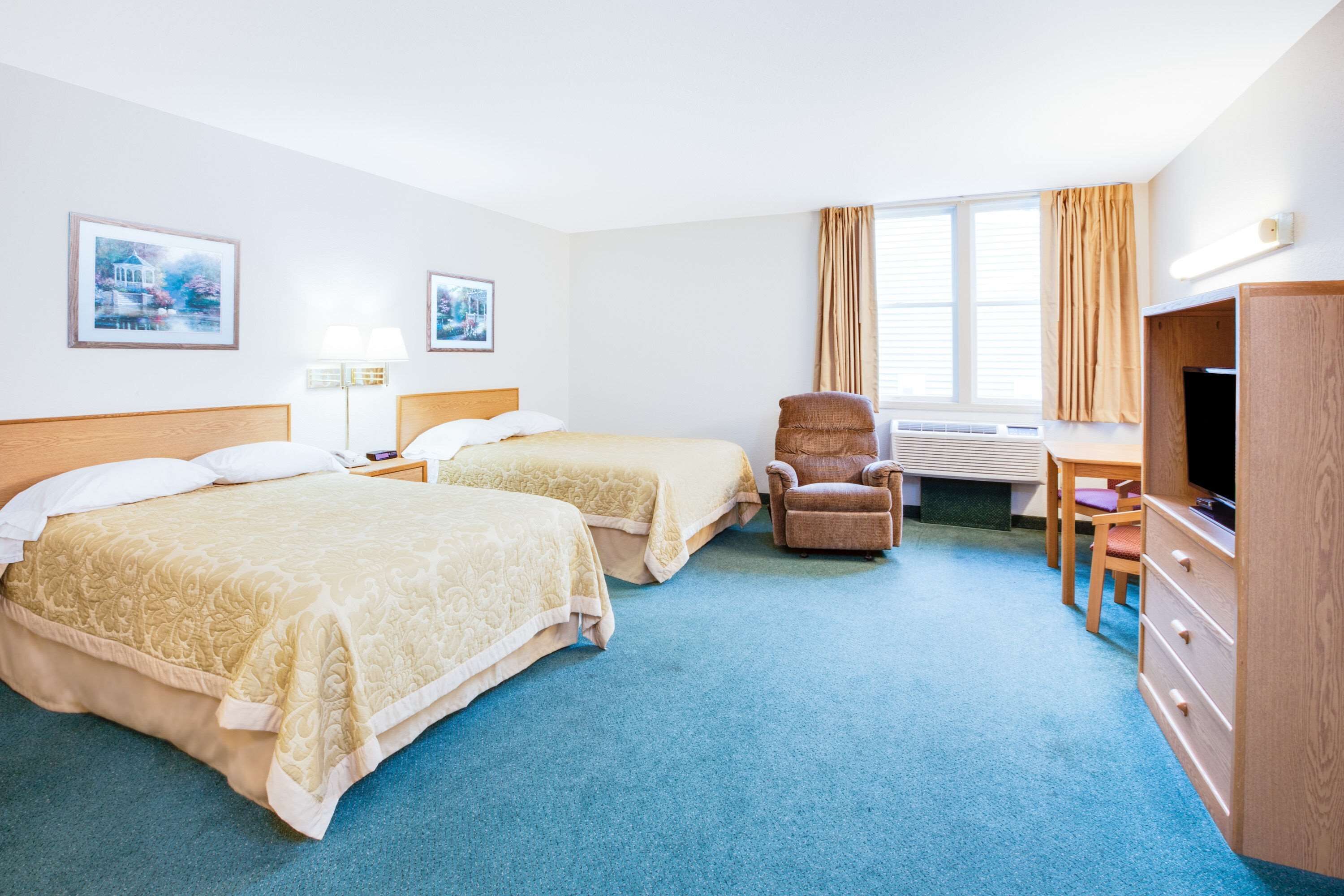 internet, alarm clocks