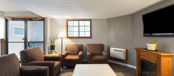 Sauk River Inn & Suites, a Travelodge by Wyndham