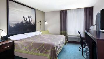 Room, 1 King Bed, Accessible, Non Smoking (Mobility,Hearing,Tub w/Grab Bars) | Premium bedding, desk, blackout curtains, iron/ironing board