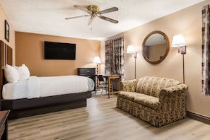 Suite, Multiple Beds, Non Smoking | 1 bedroom, premium bedding, pillowtop beds, desk