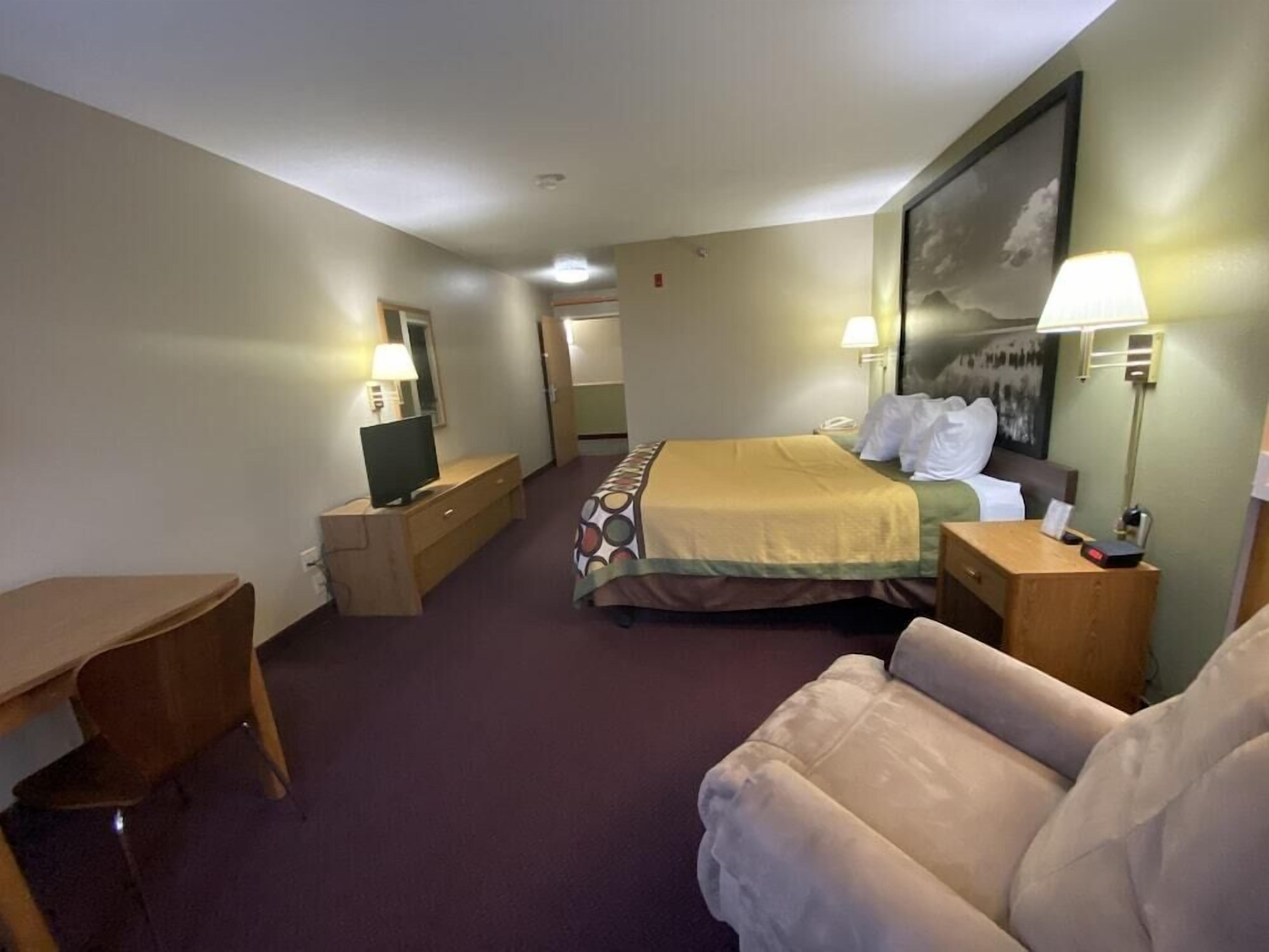 1 bedroom, desk, free WiFi, bed sheets