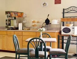 Café da manhã para viagem grátis todos os dias