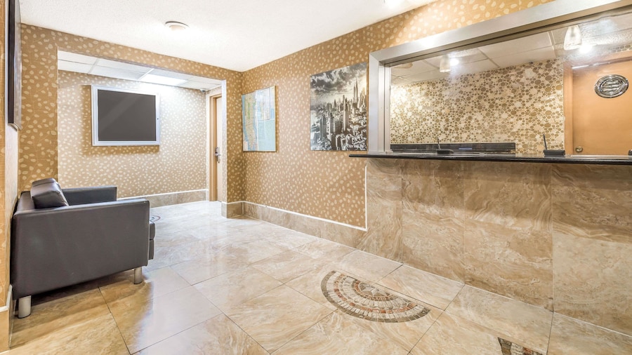 Super 8 by Wyndham North Bergen NJ/NYC Area