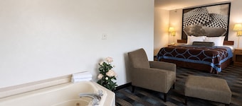 Super 8 by Wyndham Huntington