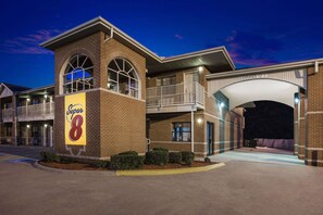 Exterior - Super 8 by Wyndham Cabot (Cabot)